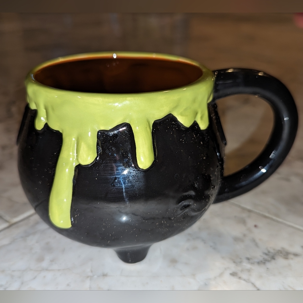 Large Caldron Mug In Excellent Condition Enjoy your morning coffee - Picture 4 of 8